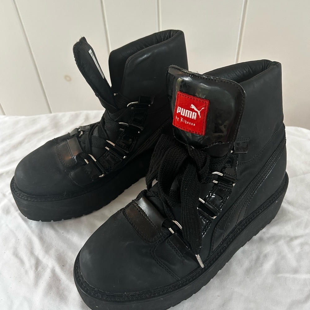 Puma Women's Black High-Top Sneakers